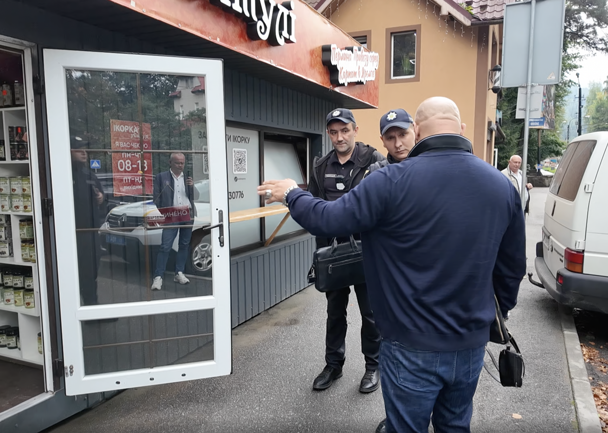 Мільйон підписників — і жодного дозволу: популярна Світуля з Привозу потрапила в гучний скандал