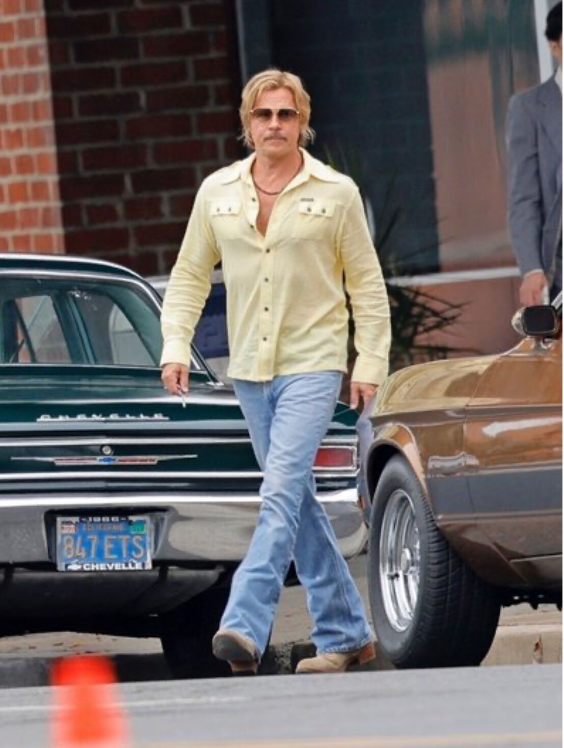 Внешность 61-летнего Брэда Питта на съемках нового фильма ''Однажды в Голливуде'' удивила фанатов