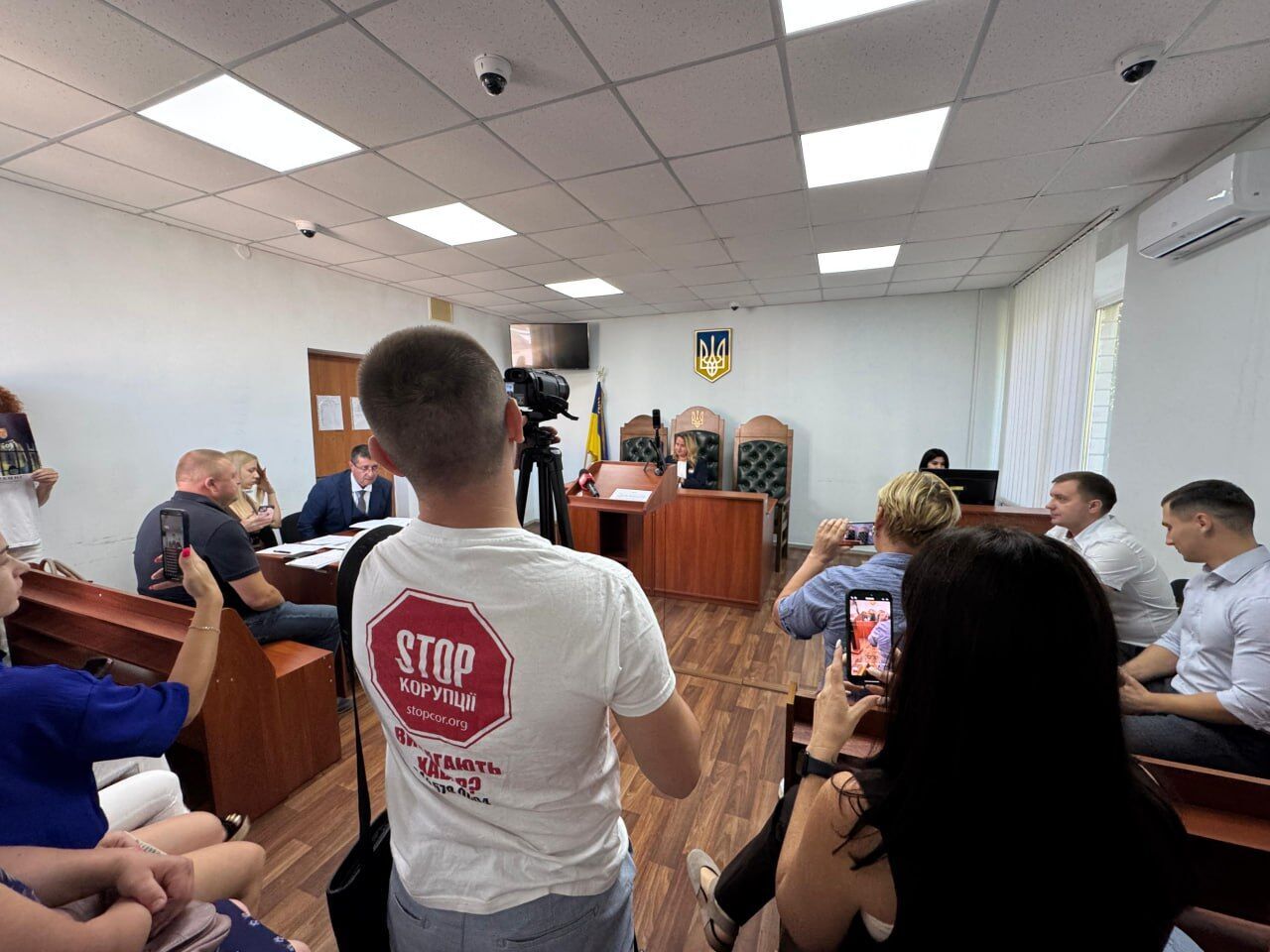 Суд арестовал эксдепутата за незаконную добычу супписка