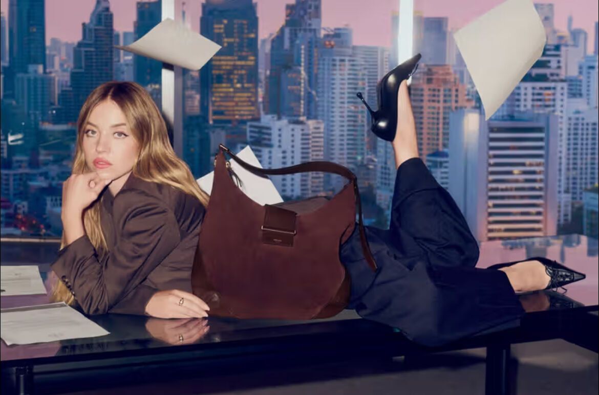 Сидни Суини представила осеннюю кампанию Jimmy Choo 2025