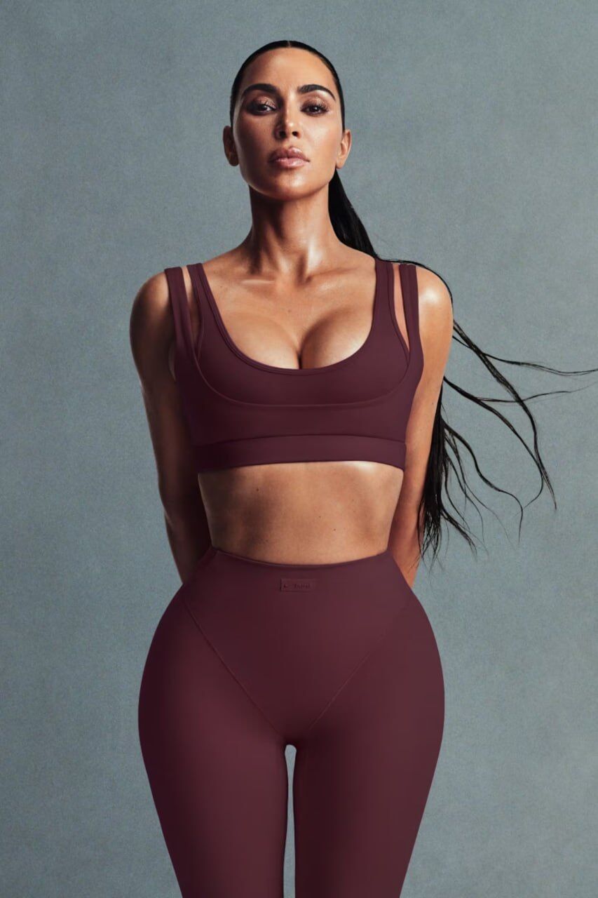 Nike и SKIMS представили дебютную коллекцию спортивной одежды