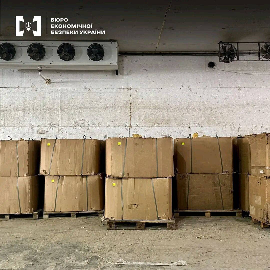 Викриття підпільного тютюнового цеху на Буковині