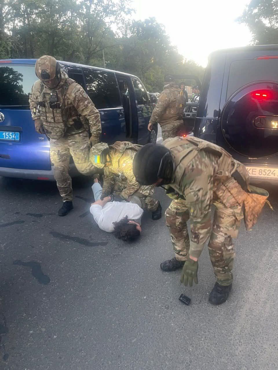 У Києві водій ''кубіка'' побив велосипедиста до непритомності, винуватця затримано: хто він?