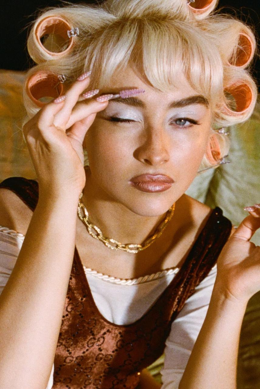 Лорд, Честейн, Кемпбелл, Стоун, Дженнер, Дель Рей, Карпентер і Котіяр стали головними героїнями нових обкладинок світових глянців