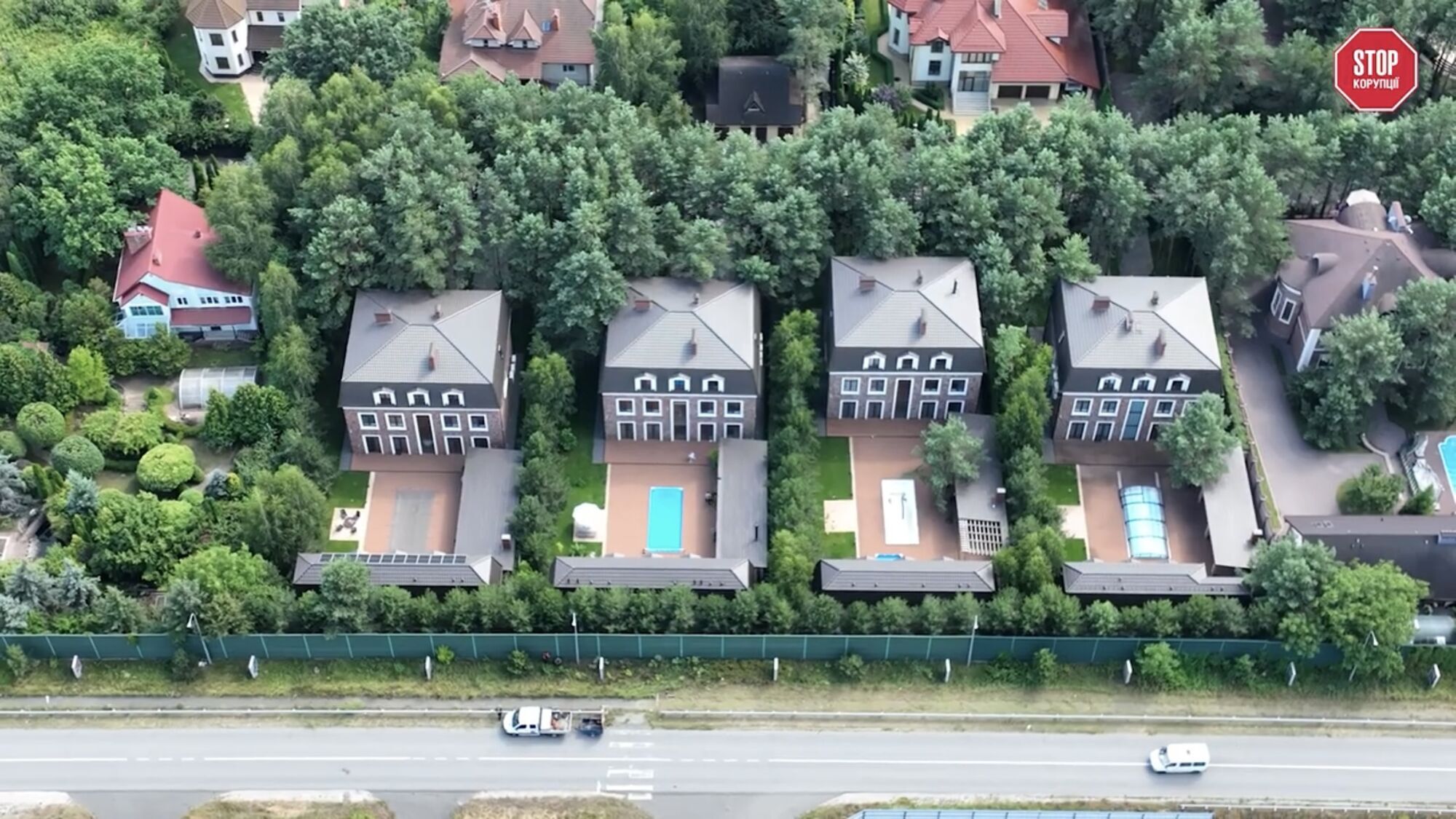 Четыре дома в Козине