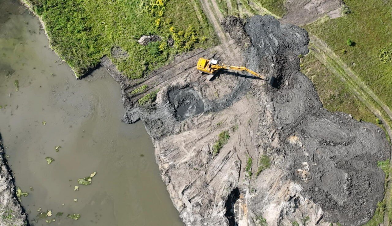 Журналисты разоблачили ''песчаную схему'' под Киевом