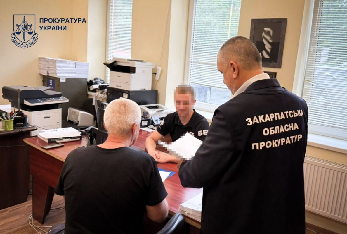 Прокурори розкрили масштабні зловживання на Закарпатті