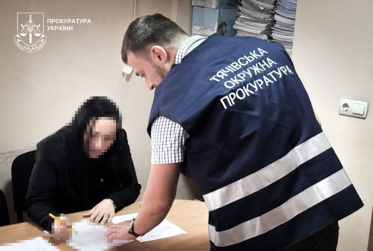 Прокурори розкрили масштабні зловживання на Закарпатті