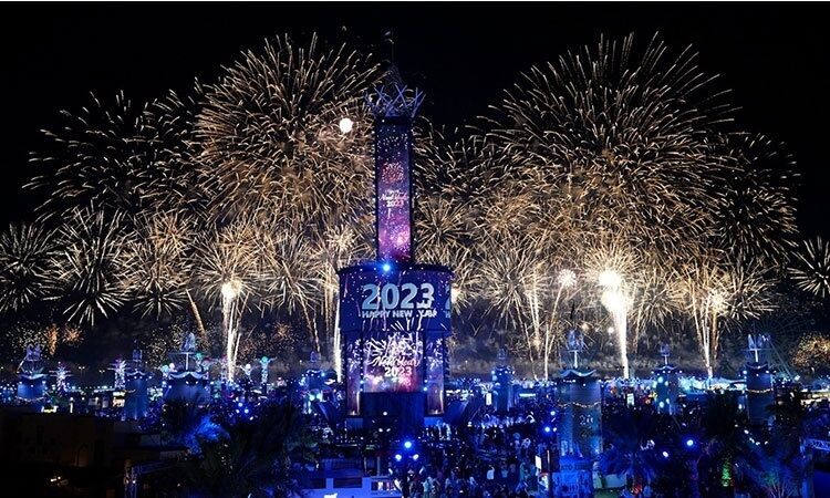Рекордный фейерверк и 6 000 дронов: как Абу-Даби встретил 2025 год