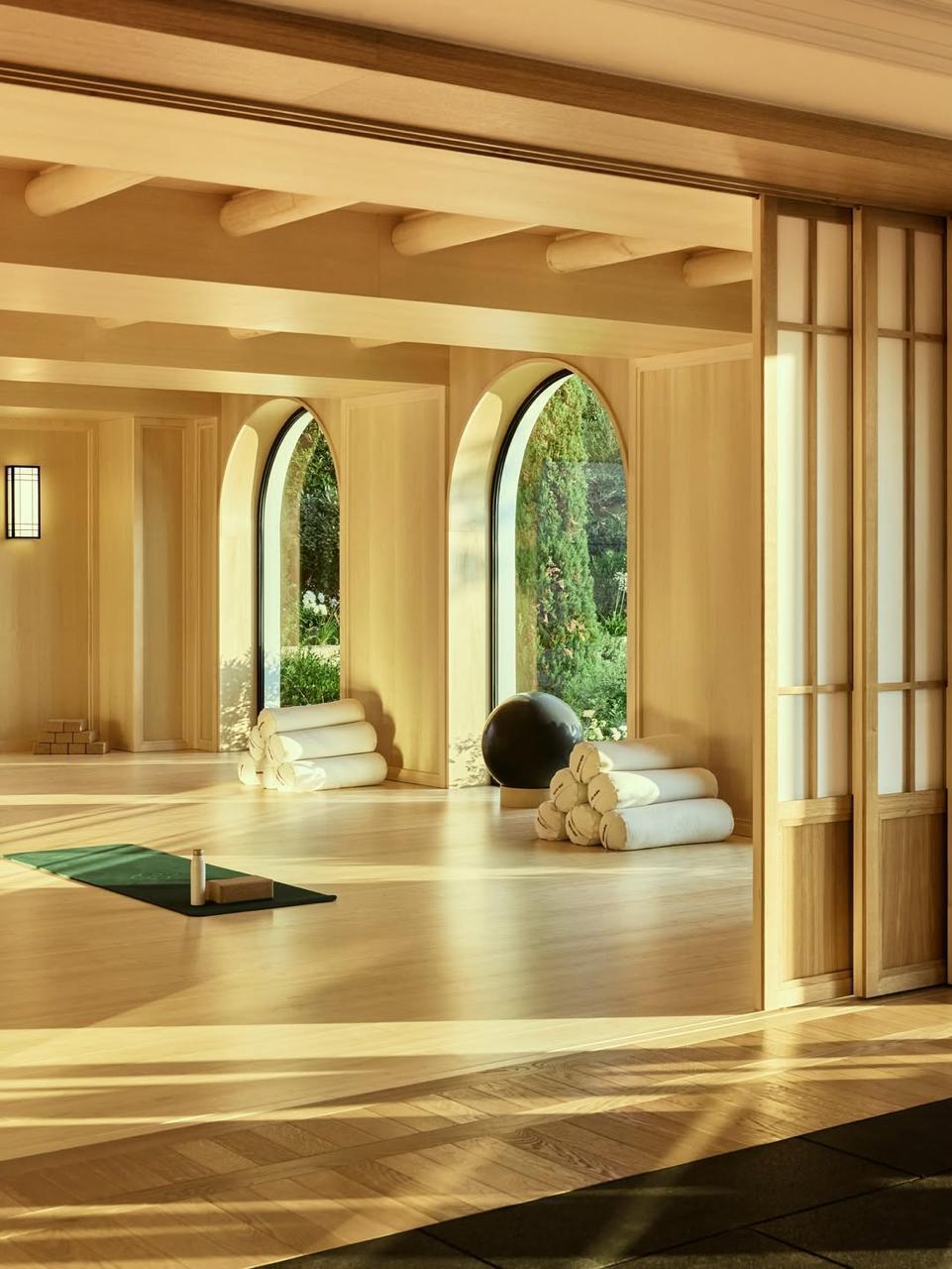 Зйомки четвертого сезону ''Білого лотоса'' пройдуть у замку ХІХ століття у Сен-Тропі