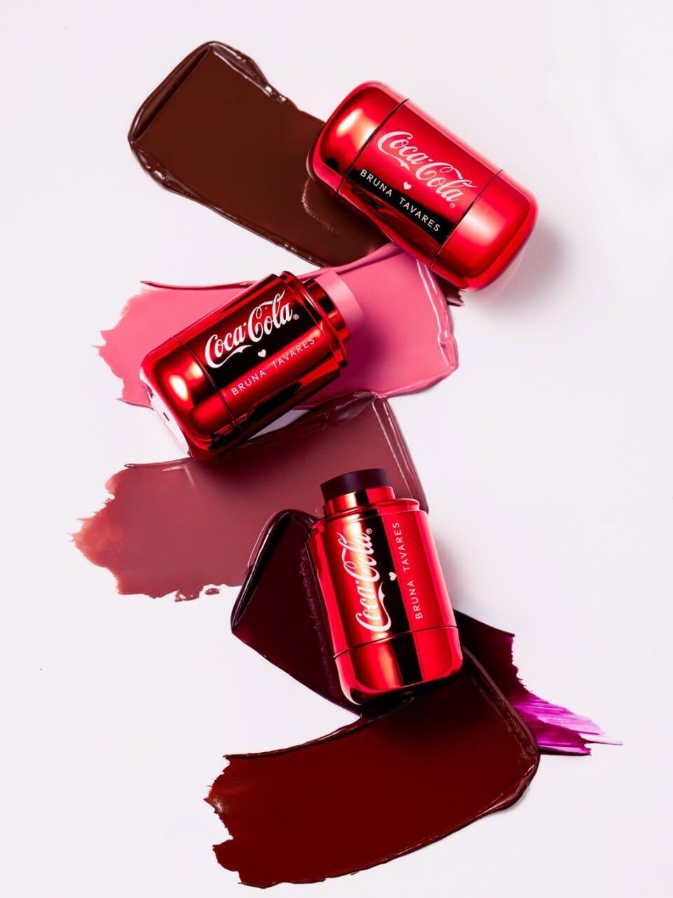 Coca-Cola выпустила собственную линию косметики вместе с брендом Bruna Tavares