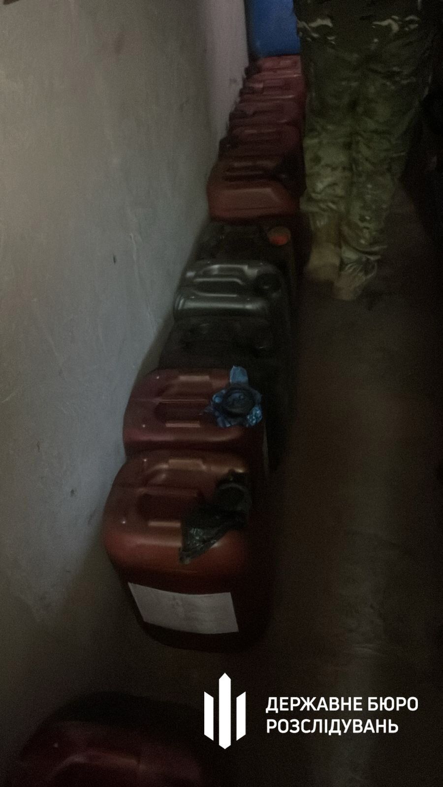 ДБР завершило расследование схемы присвоения горючего в авиационной бригаде