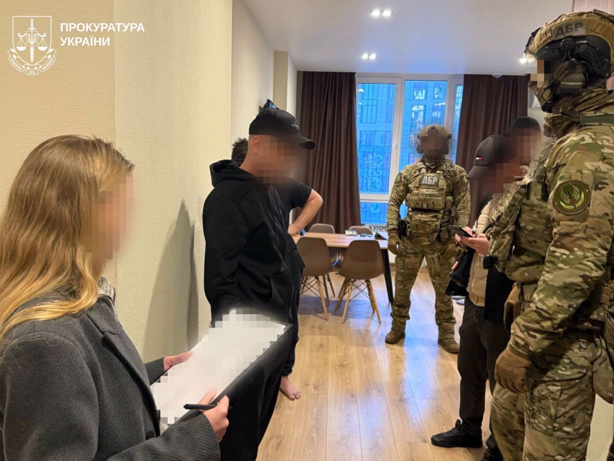 Правоохранители и гражданские требовали от 40 до 200 тыс. грн за ''покровительство'' – разоблачена преступная схема