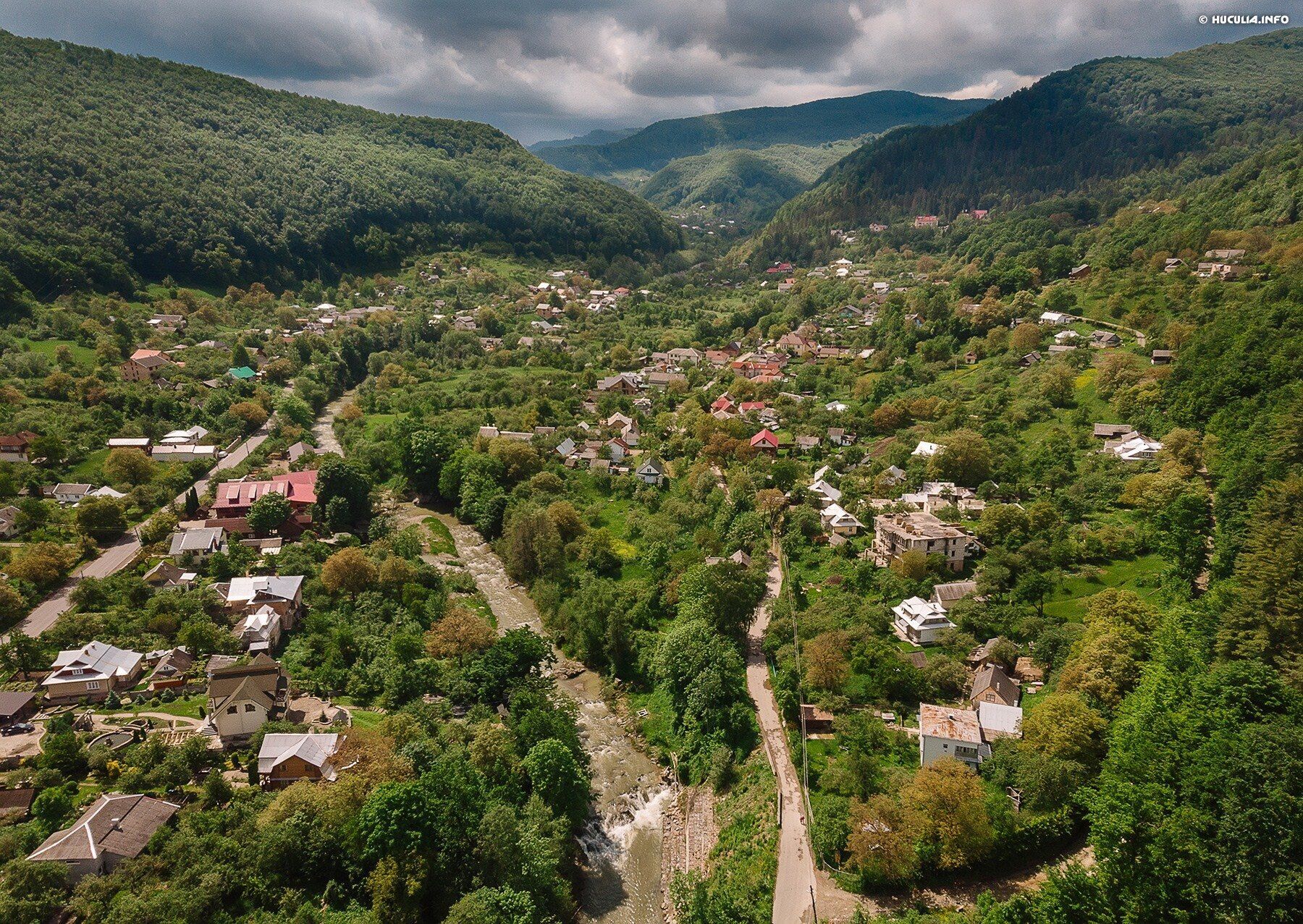 Косів. Alyona Alyona здійснила свою давню мрію: Карпатський відпочинок