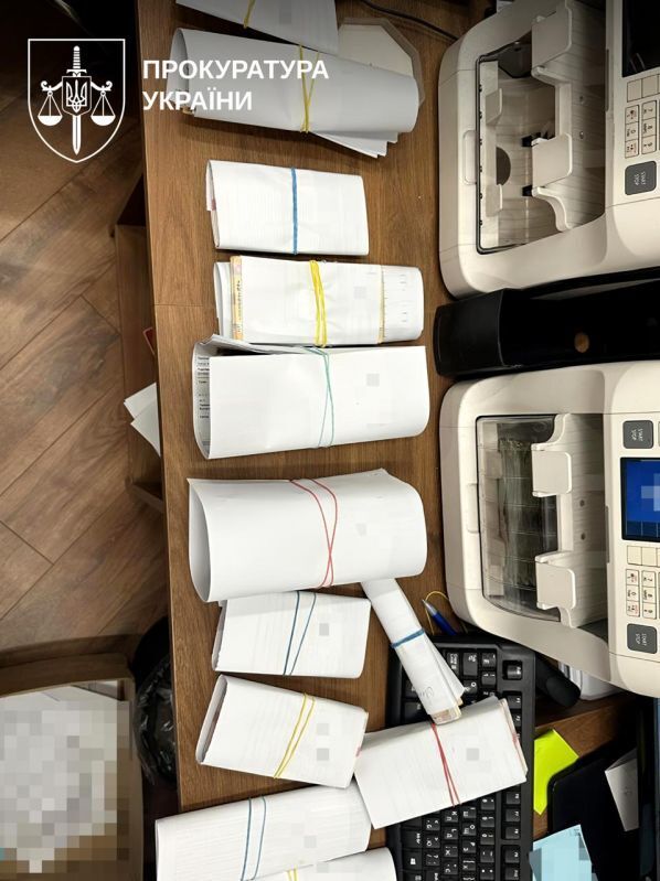 На Закарпатті викрили схему дроблення бізнесу у фуд-ритейлі на понад 25 млн грн