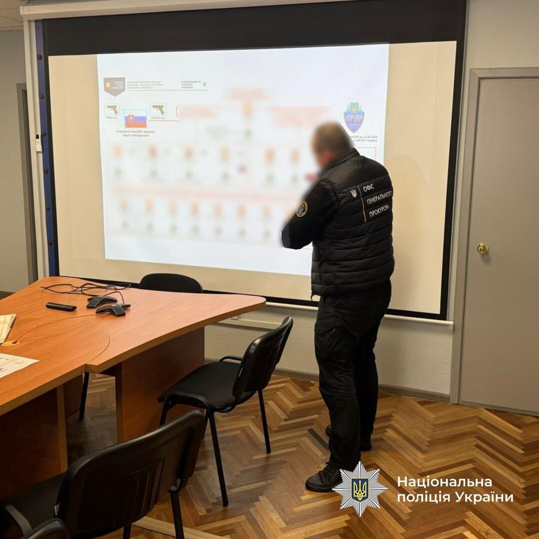 Пушилін отримав нову підозру: понад 400 перероблених пістолетів передавалися як нагороди