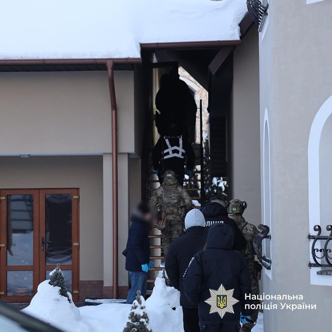 Пушилін отримав нову підозру: понад 400 перероблених пістолетів передавалися як нагороди