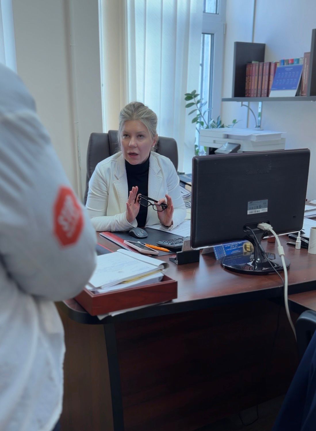 Елена Лужецкая отказалась отвечать на вопросы журналистов СтопКора