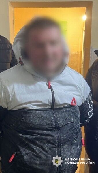 Поліцейські Київщини затримали псевдоадвоката, який ошукував громадян