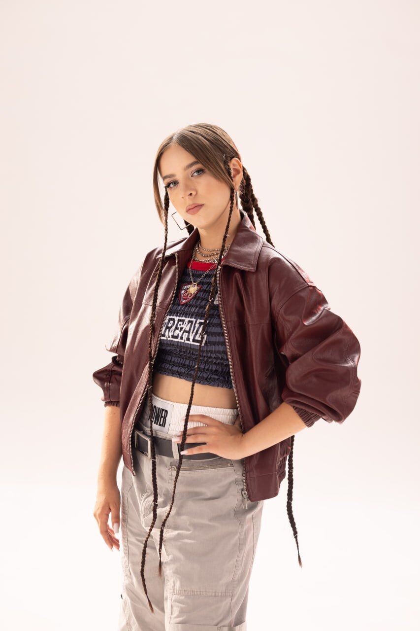 Победительница DITY HELP MUSIC 2025 NASTYA SEMCHUK представила сингл ''Ты классная''