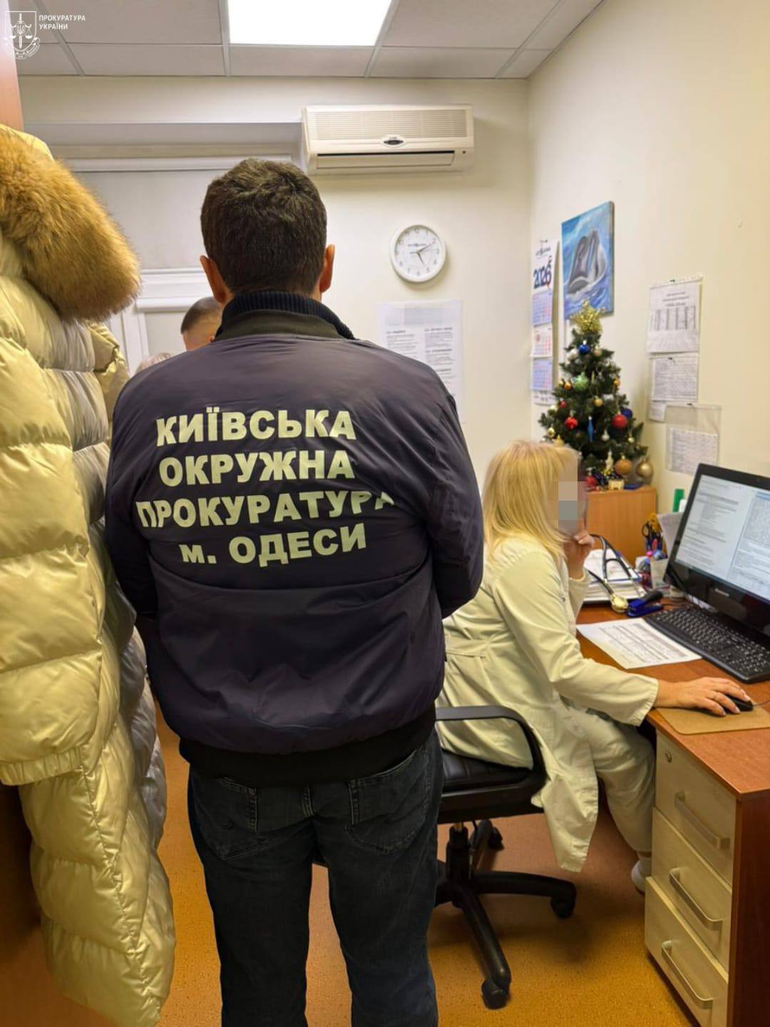 За фіктивні довідки призовникам одеські лікарі отримали 21 тис. доларів