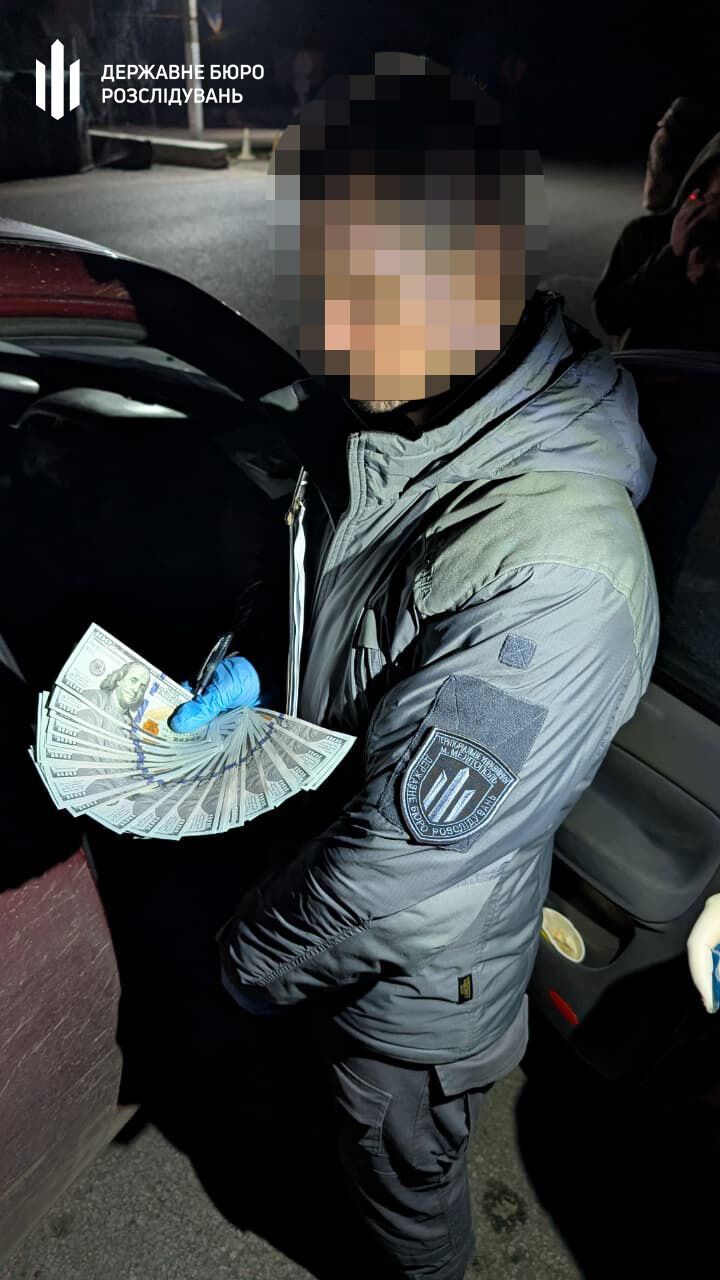До 12 років ув’язнення: дезертир заробляв на незаконному виїзді військових