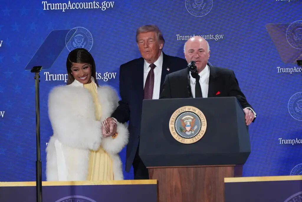 Нікі Мінаж інвестує у майбутнє дітей та виступає на боці Трампа