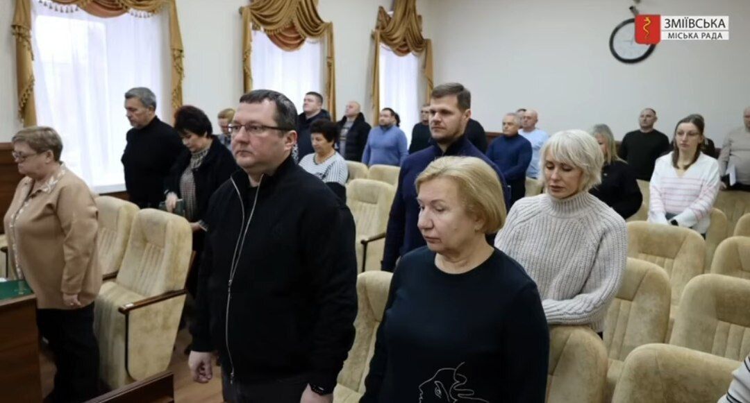 Фіксація Голодніковим дотримання Нацхвилини мовчання в міській раді