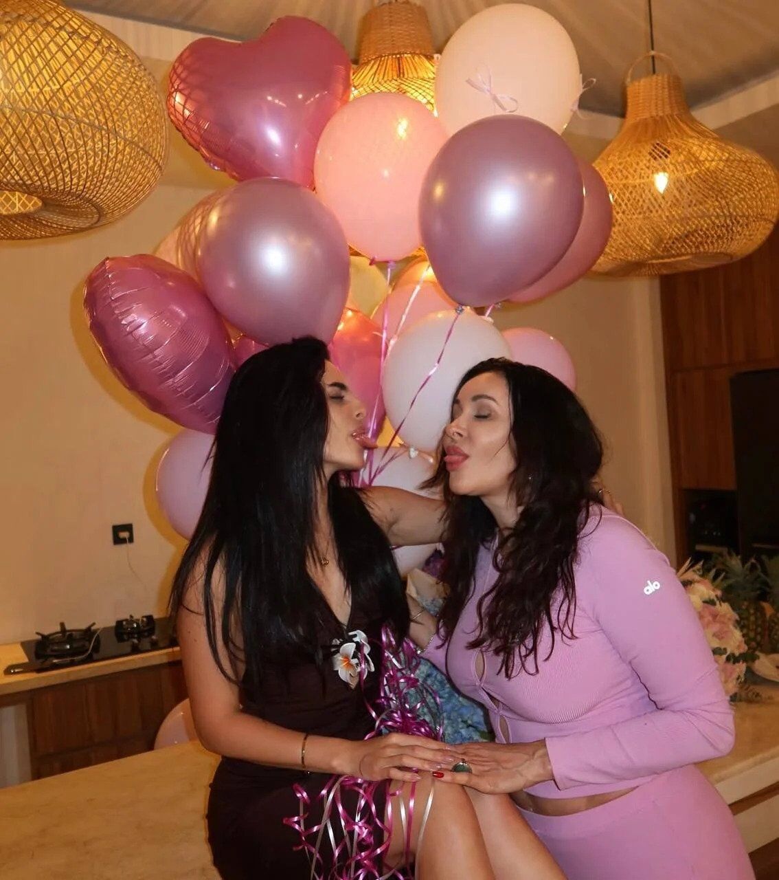 Мама Анны Тринчер ошеломила внешностью