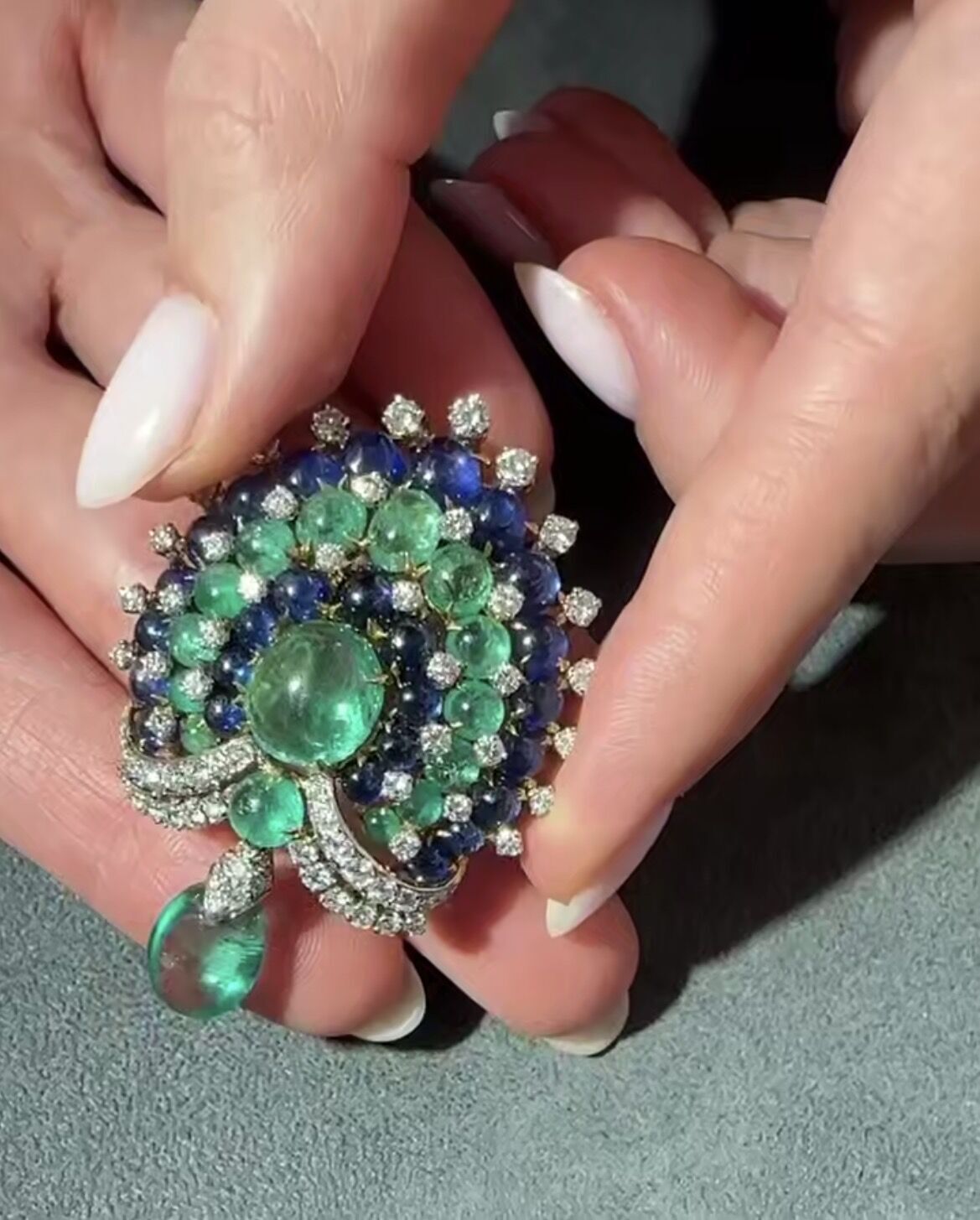 Брошка Одрі Хепберн від Bulgari продана за 355 тисяч євро на аукціоні в Парижі