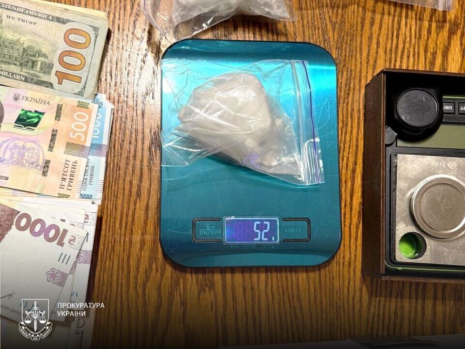 Кокаїн під виглядом прального порошку: СБУ ліквідувала наркоканал із Закарпаття