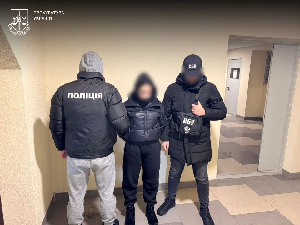 Кокаїн під виглядом прального порошку: СБУ ліквідувала наркоканал із Закарпаття