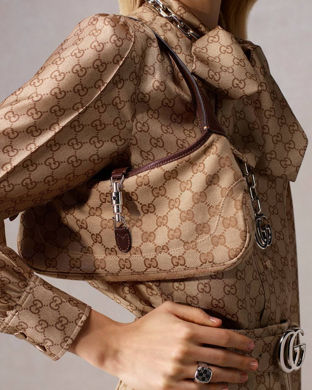 Мех, глянец и монограмма GG: что показал Демна в первой коллекции для Gucci