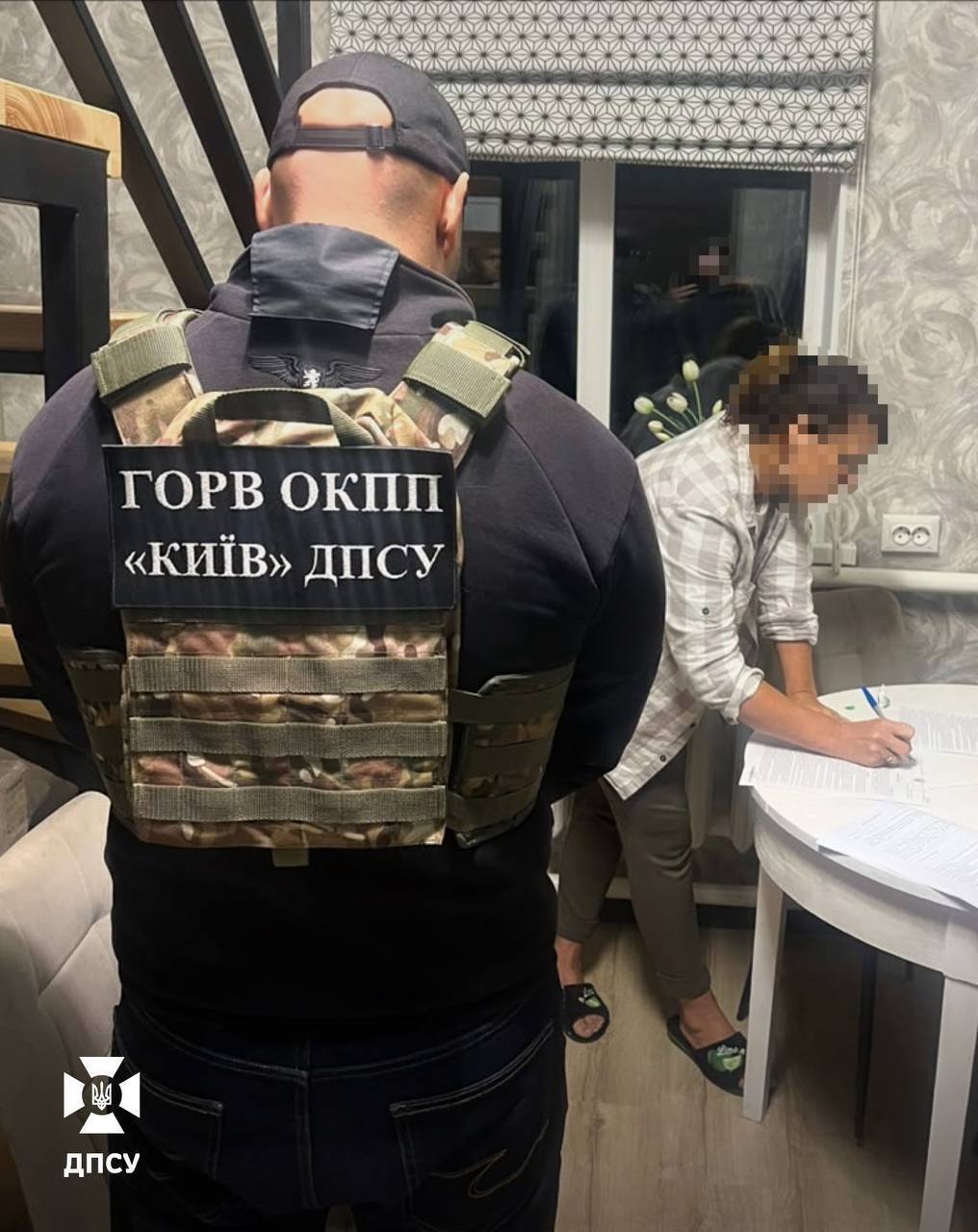 71 авто для ЗСУ продали замість передачі військовим