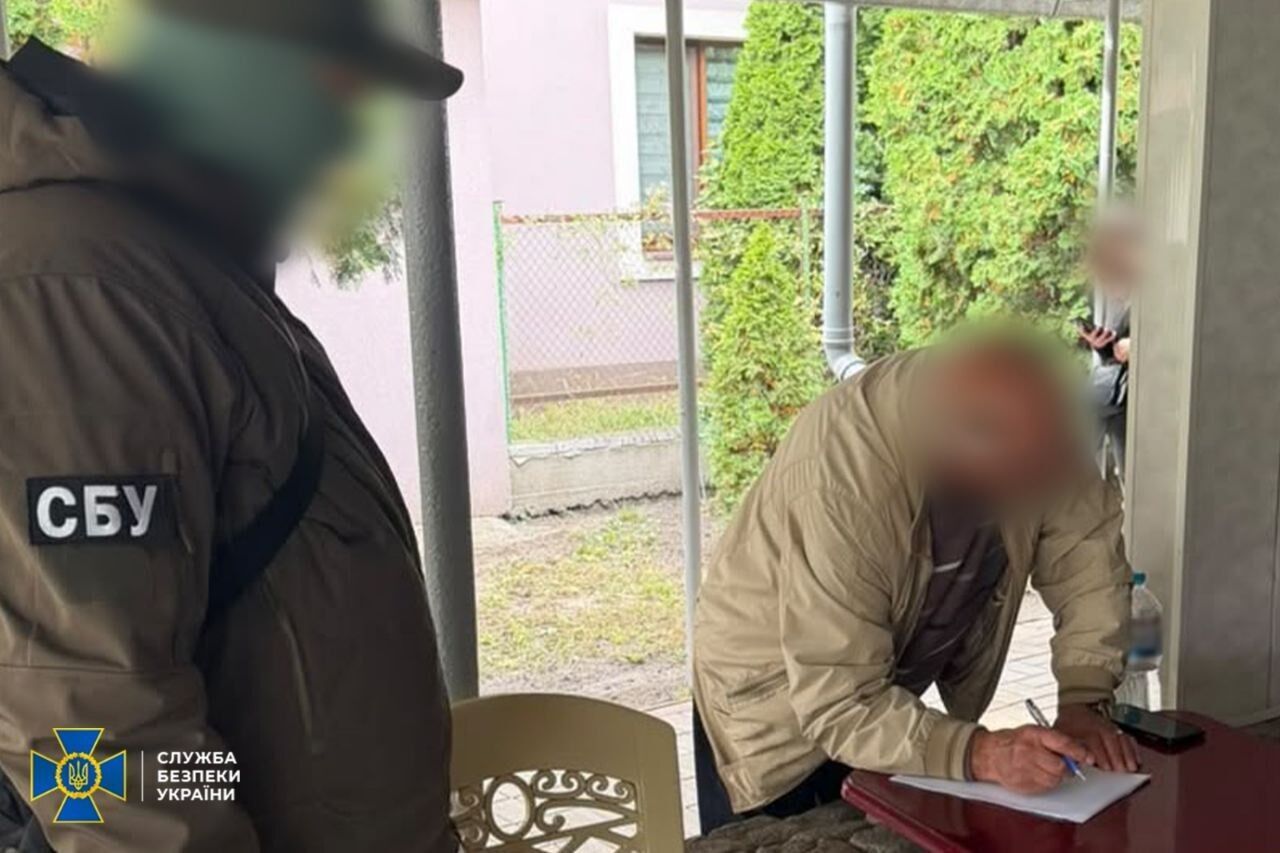 5 схем для уклонения от мобилизации и бегства за границу: СБУ и ДБР задержали 12 фигурантов