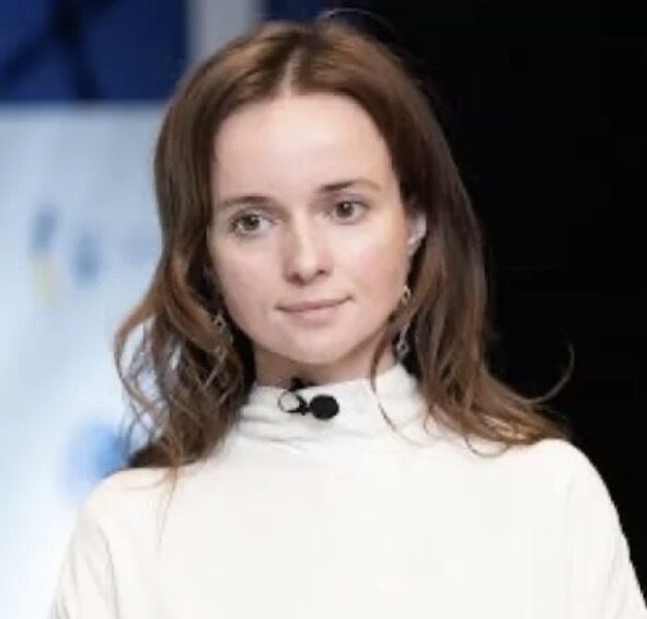 Почти 200 гектаров земли, автопарк и дорогая недвижимость: что известно о состоянии семьи ''слуги народа'' Пушкаренко