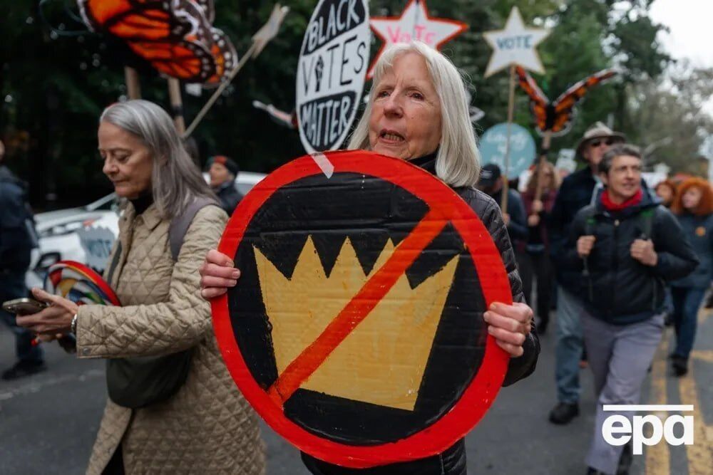 В США прошли тысячи акций против Трампа: протесты No Kings охватили все 50 штатов