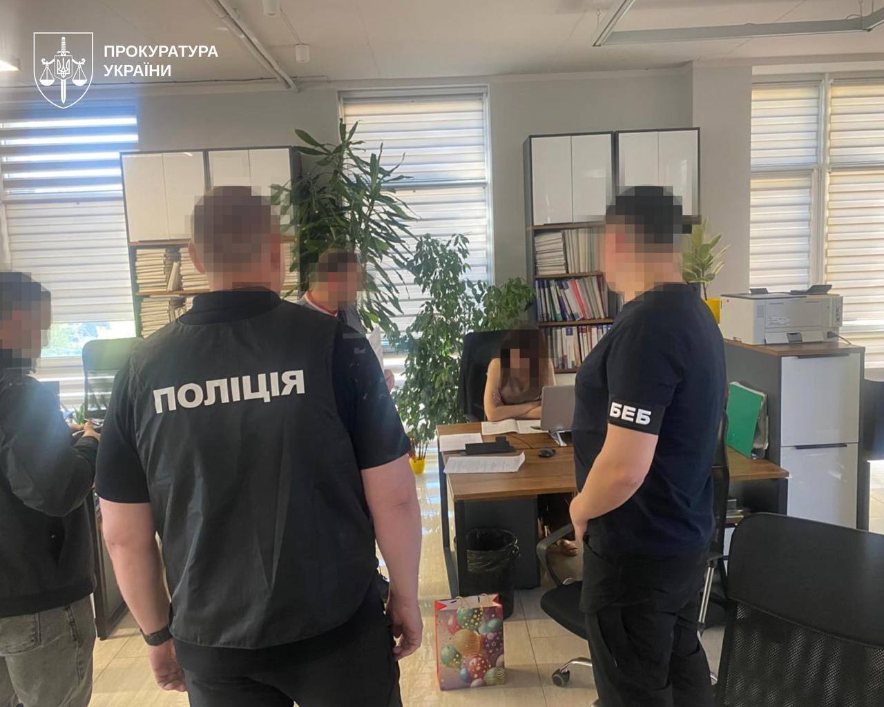 Государство ''заработало'' на секонд-хендах более 51 млн грн: как в Украине разоблачили налоговую схему с ФЛПами