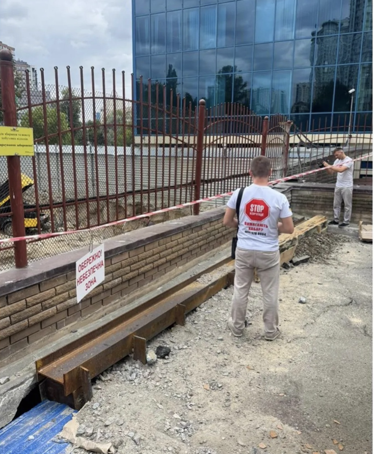 Cracks, Dust and Sleepless Nights for Kyiv Residents: Who Is Behind the Biography Residential Complex on Mokra Street, and Is the Construction Legal?