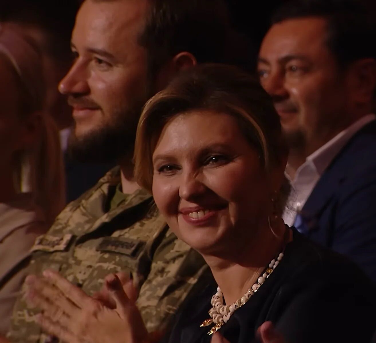 Елена Зеленская удивила необычным аксессуаром: сколько стоит ожерелье Первой леди