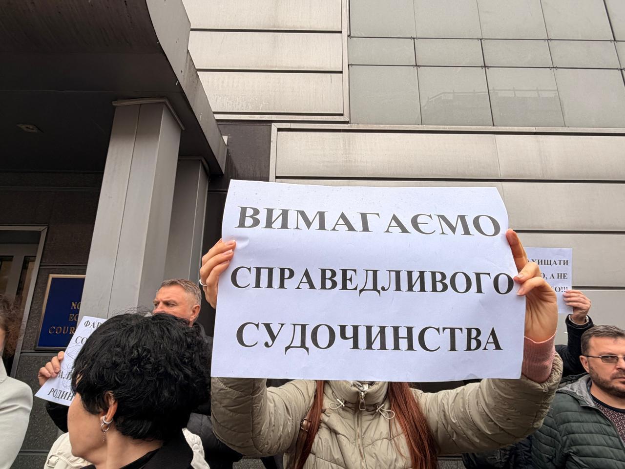 Защитить сотни рабочих мест: трудовой коллектив ''Фармасел'' требует прозрачного судопроизводства по делу почти на 60 млн