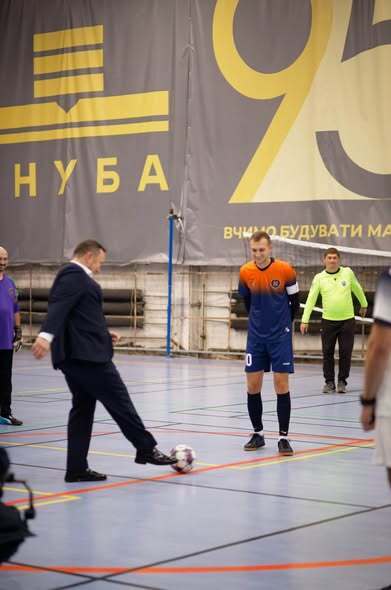 В Киеве стартовал открытый ветеранский турнир по минифутболу на Кубок министра юстиции Украины Дениса Маслова (фото)