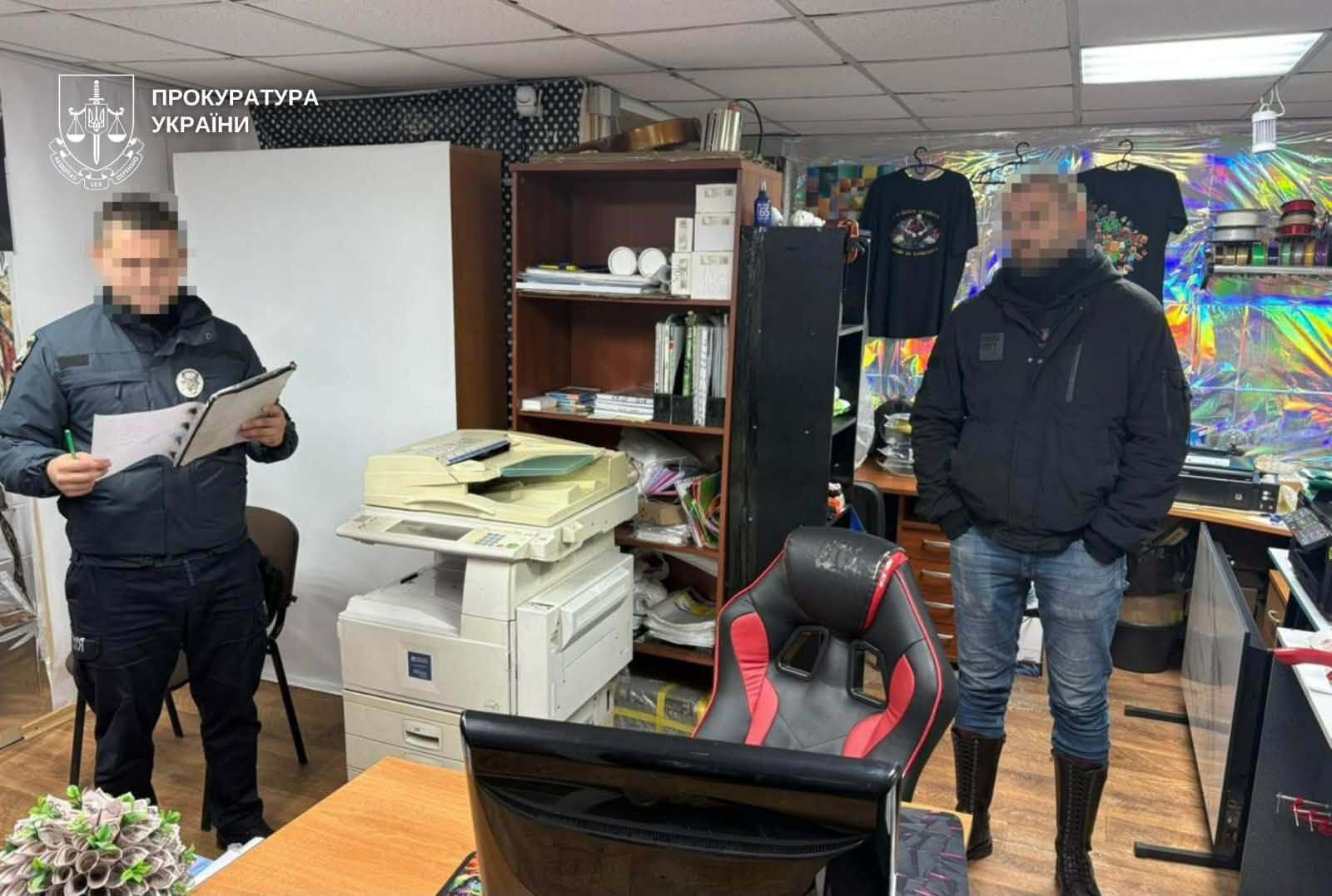В Днепре со счетов клиентов банков незаконно списали почти 50 млн грн: будут судить 10 человек