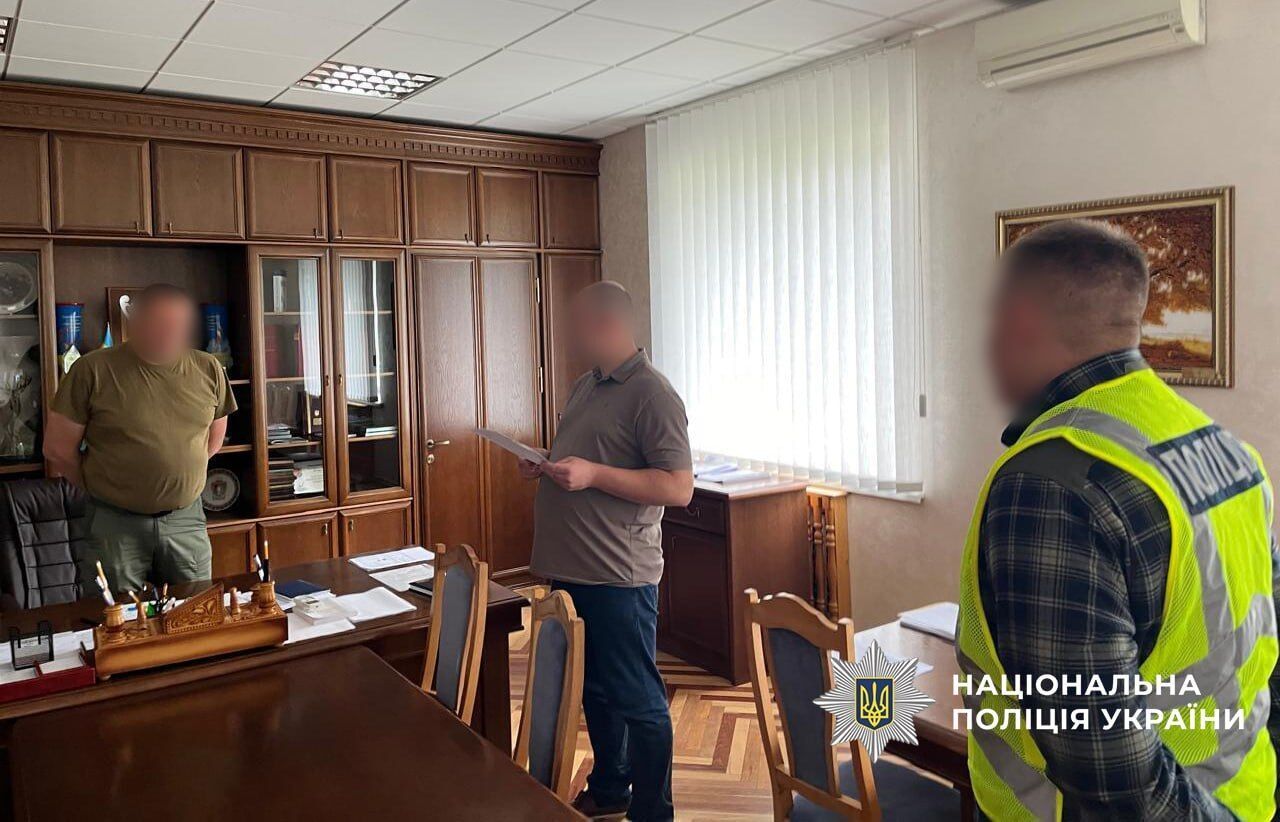 Махінації з деревиною на 8,6 млн грн: судитимуть 13 учасників схеми, яка діяла у шести областях