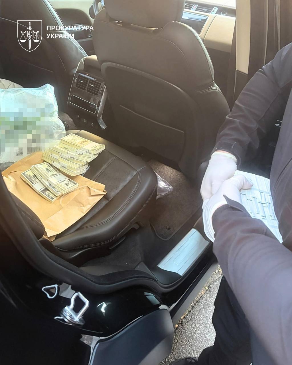 Выдавал себя за работника НАБУ и выманил $280 тысяч: в Киеве задержали мошенника