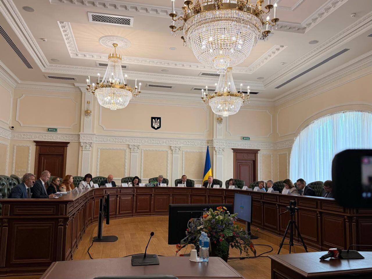 ''Неидеальные дела'' и Van Cleef ''за 30 гривен'': Высший совет правосудия поддержал возобновление ''судьи Майдана'' Марины Шаховниной