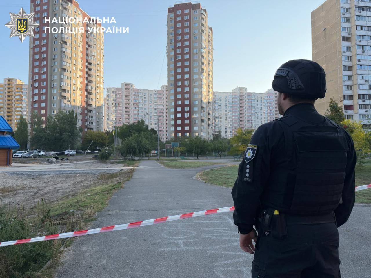 В жилом дворе Киева обнаружили не разорванную боевую часть баллистической ракеты