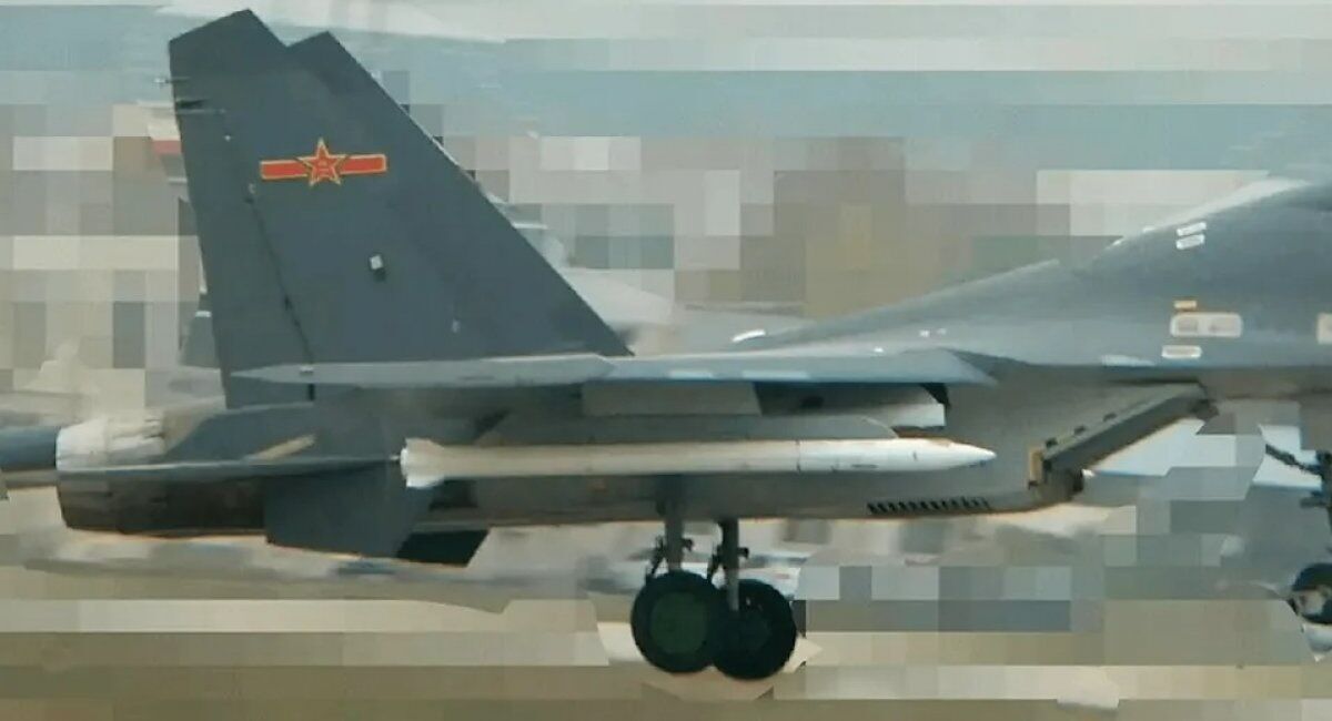 Китай показал ракету PL-17: угроза авиации США