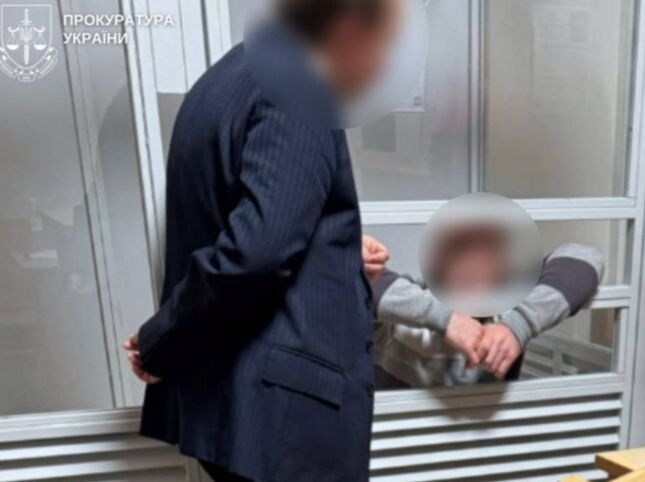 Иностранцев завербовали российские спецслужбы: в Черновцах поджигали админздания