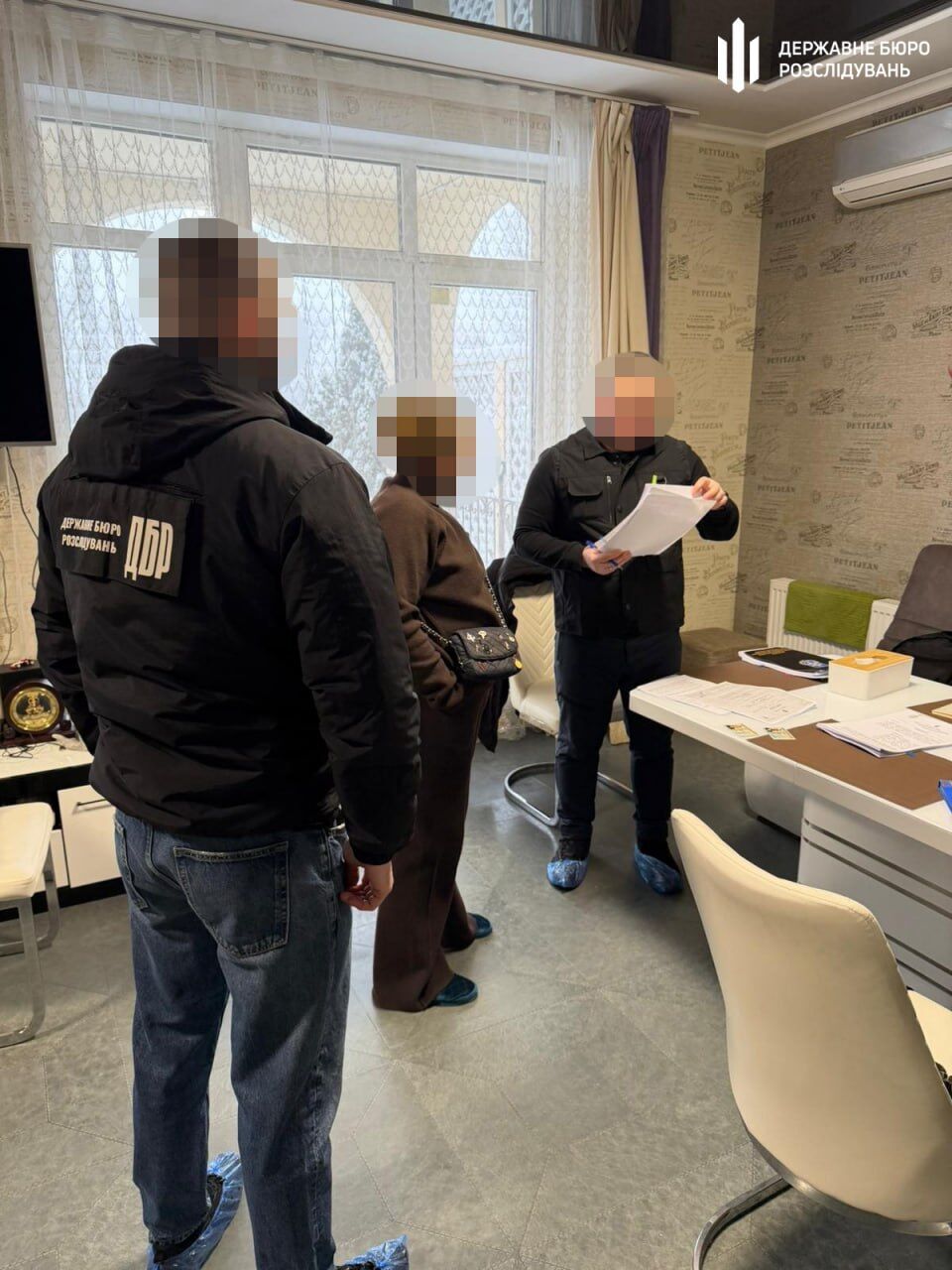 ДБР розслідує оборудку з нерухомістю збанкрутілого банку: підозра посадовиця на 200 млн грн